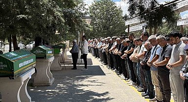 Isparta'daki kazada hayatını kaybeden Keziban Baysal son yolculuğuna uğurlandı