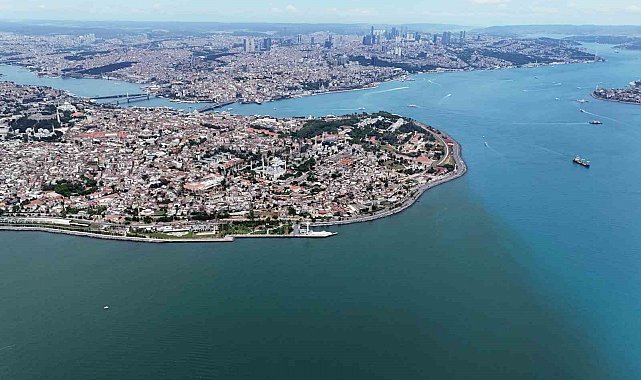 İstanbul Boğazı'nın güneyinde turkuaz şölen