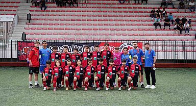 İstanbul Kastamonuspor U13 takımı şampiyon oldu