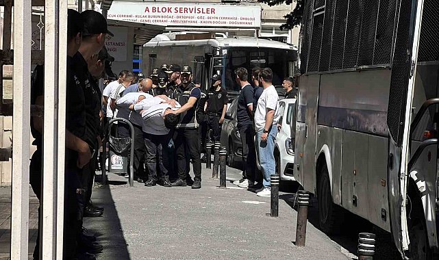 İstanbul merkezli 7 ilde düzenlenen suç örgütü operasyonununda gözaltına alınan 45 şüpheli adliyeye sevk edildi