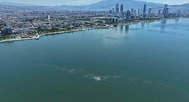 İzmir Körfezi'nde kirlilik dron ile tespit edildi