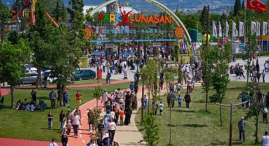 İzmit Millet Bahçesi, yeni yüzüyle kültür, sanat ve eğlencenin kalbi haline geldi