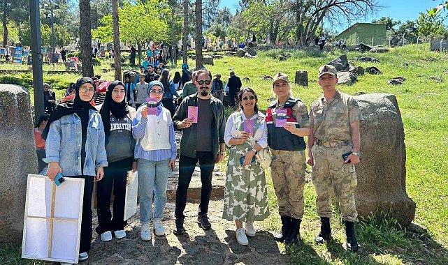 Jandarma ekipleri KADES uygulamasını tanıttı