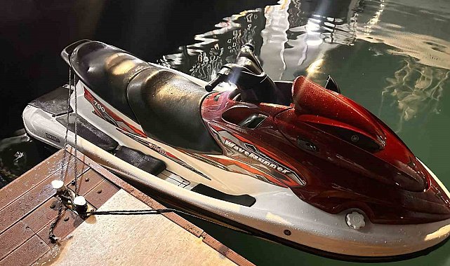 Jet-ski ile kaçtı, Milli Park'ta yakalandı