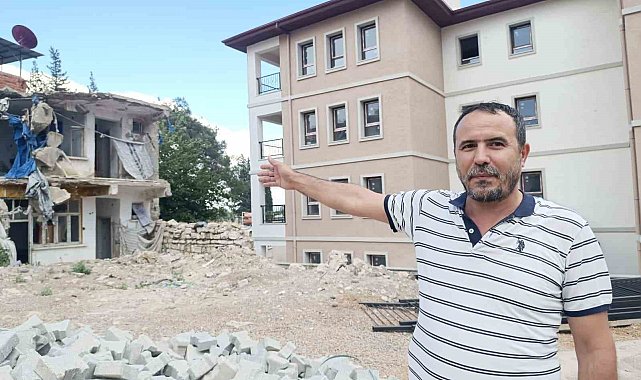 Kahramanmaraş'ta yıkılması beklenen binalar vatandaşı endişelendiriyor