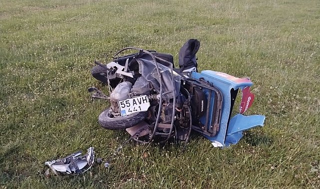 Kamyonetin çarptığı motosiklet sürücüsü hayatını kaybetti