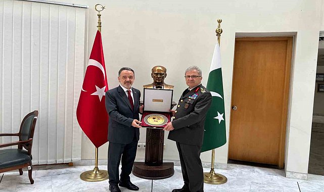 Kara Kuvvetleri Komutanı Orgeneral Tokel, Pakistan'da temaslarda bulundu