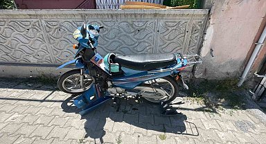 Karaman'da ciple çarpışan motosikletli yaralandı
