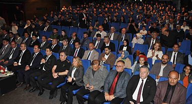 Kars'ta kitap seferberliği: 98 bin kitap okundu, en çok okuyan öğrenci ve veliler ödüllendirildi