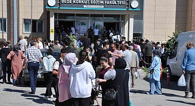Kars'ta YKS heyecanı: Binlerce aday üniversite hayali için sınav merkezlerine akın etti