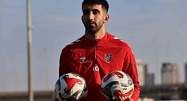 Karşıyaka, Erhan Öztürk ile yeniden anlaştı
