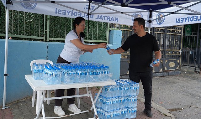 Kartal Belediyesi'nden LGS öğrencilerine sınav günü desteği