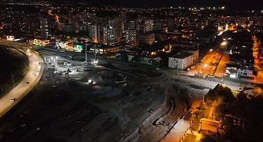 Kartal Katlı Kavşağı'nda çalışmalar aralıksız sürüyor