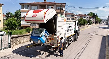Kartepe'de bayram sonrası temizlik mesaisi