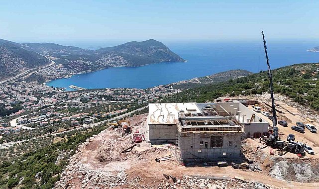 Kaş'ın içme suyu altyapısı güçlendiriliyor