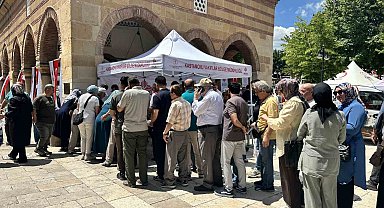 Kastamonu'da binlerce vatandaşa aşure ikramı