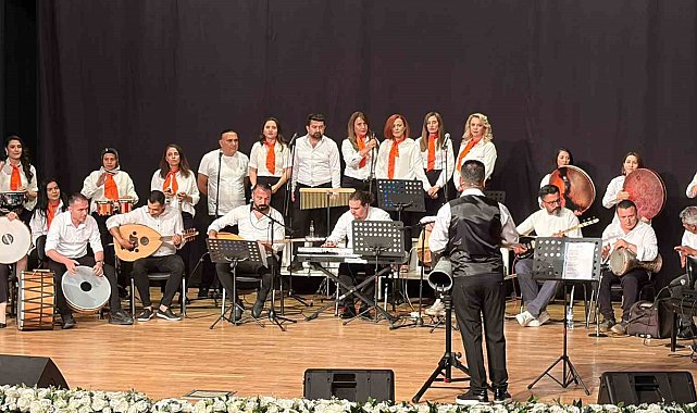 Kayseri'de talasemi hastaları ve aileleri konserde moral buldu