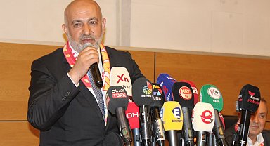 Kayserispor'da yapılan Olağanüstü Genel Kurul'da başkanlığa Ali Çamlı seçildi.