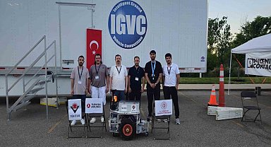 KBÜ'lü öğrencilerden ABD'de "Yılın En Başarılı Yeni Takımı" ödülü