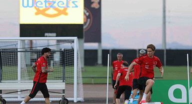 Kenan Yıldız dua ederek antrenmana başladı