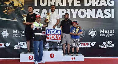 Kepez'de motodrag şampiyonları kupalarını aldı
