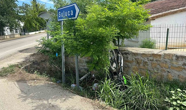 Keşan'da duvara çarpan motosikletli yaralandı