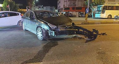 Kırmızı ışık ihlali yapıp kazaya neden oldu: 82 bin 719 TL ceza yedi