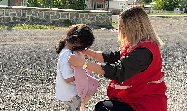 Kızılay'dan çocuklara yardım eli