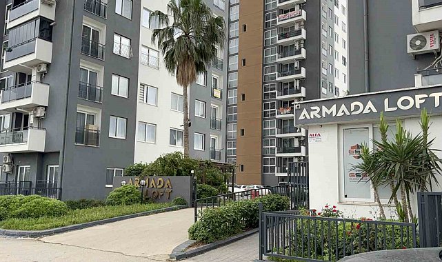 Komşusunun evine otomatik tabancayla ateş açtı