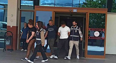 Konya'da sahte altın satan şüpheliler yakalandı