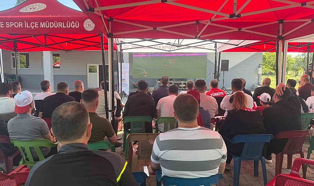 Korkut'ta milli heyecan dev ekrana taşındı