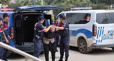 Kozan'da baba ve oğlunu öldüren zanlı adliyeye sevk edildi