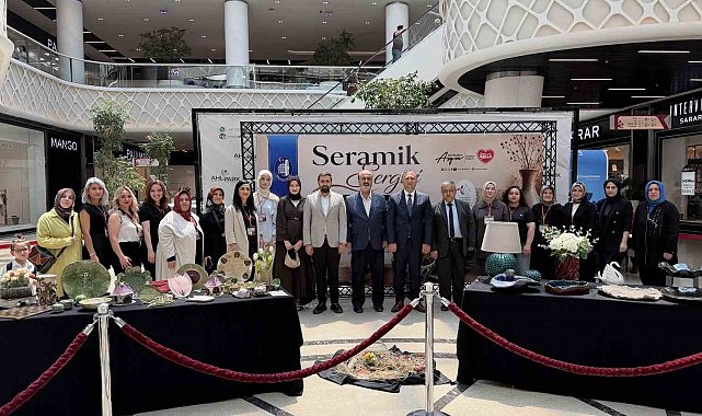 Kursiyerlerin seramik ürünleri görücüye çıktı