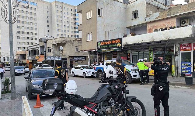 Kurtalan'da trafik denetimi: 20 motosiklet yediemine çekildi, 60 araca ceza kesildi