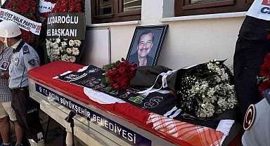 Kuşadası Belediyesi eski başkanı Berberoğlu, son yolculuğuna uğurlandı