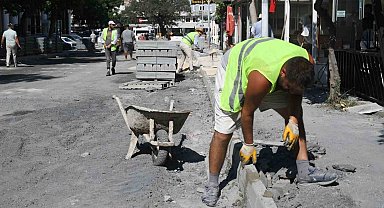 Kuşadası Cumhuriyet Mahallesi 5 bin metrekare daha yeni yola kavuşacak