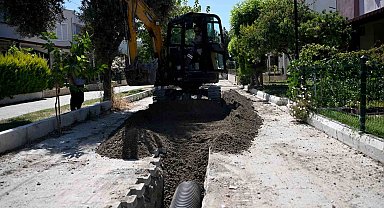Kuşadası'nda 294 metrelik yağmur suyu hattı çalışması başladı