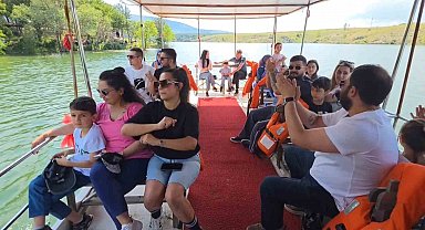 Kütahya Enne Barajı'nda tekne turları sezonu açıldı