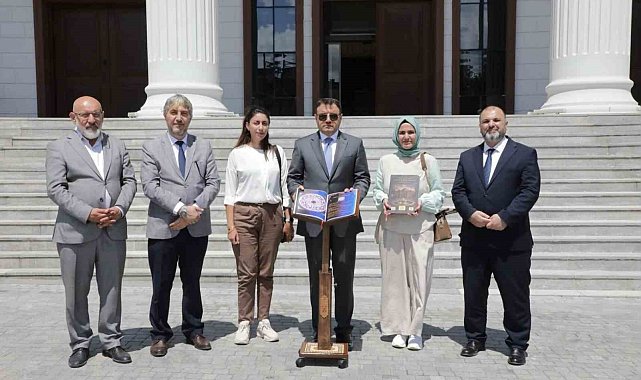 Kütahya Ulu Camii'nde 'Karekodlu Dijital Rehber Sistemi' hizmete girdi