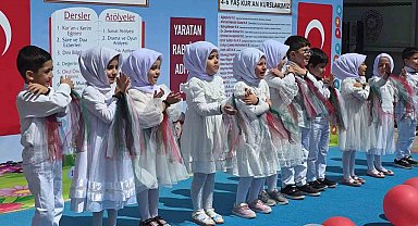 Kütahya'da 4-6 Yaş Kur'an Kursu öğrencilerinden yıl sonu coşkusu