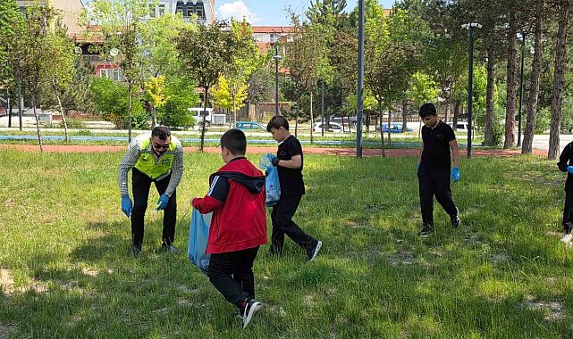 Kütahya'da ortaokul öğrencilerinden çevreye örnek etkinlik
