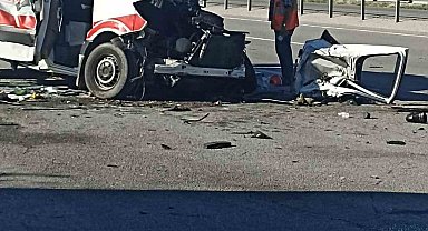 Kütahya'da trafik kazası: 1 ölü, 4 yaralı