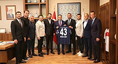 Kütahyaspor Heyeti, Vali Musa Işın ve Belediye Başkanı Eyüp Kahveci ile görüştü
