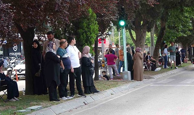 LGS heyecanı: Umutlar okul kapılarında