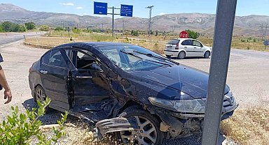 Malatya'da iki araç çarpıştı: 2 yaralı