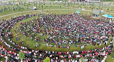 Malatyalılar milli heyecanı Yüzüncü Yıl Kent Parkı'nda yaşadı