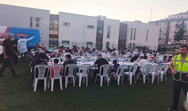 Maltepe'de muharrem ayında iftar programları devam ediyor