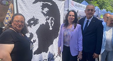 Manisa'da 7 bin 600 motifli Atatürk portresi sergiye damga vurdu