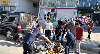 Mardin'de otomobil ile motosiklet çarpıştı: 1 yaralı