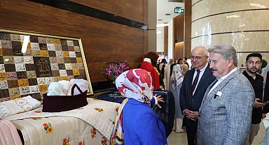 Melikgazi'de kadınların bin bir emekle yaptığı el ürünleri sergisi göz kamaştırdı
